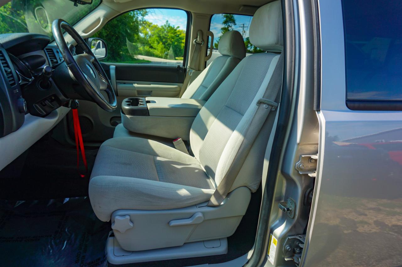 Chevrolet Silverado 1500 4WD Crew Cab 143.5" LT 2009