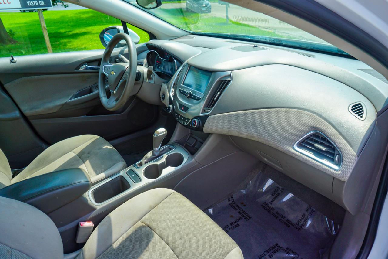 Chevrolet Cruze 4dr Sdn 1.4L LT w/1SD 2017