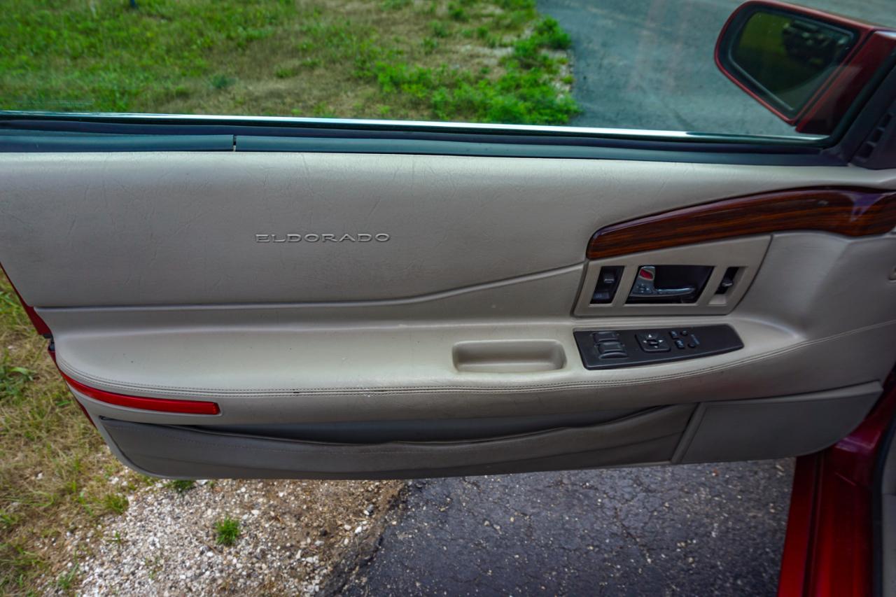 Cadillac Eldorado 2dr Touring Cpe 1999