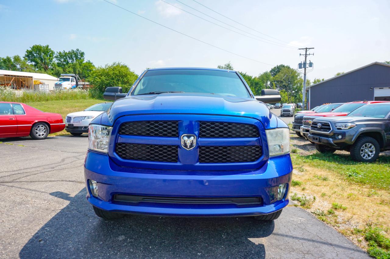 RAM 1500 4WD Crew Cab 140.5" Express 2015