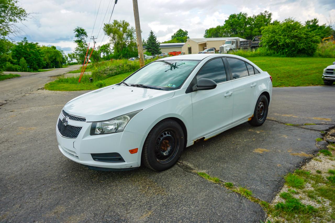 Chevrolet Cruze 4dr Sdn LS 2012