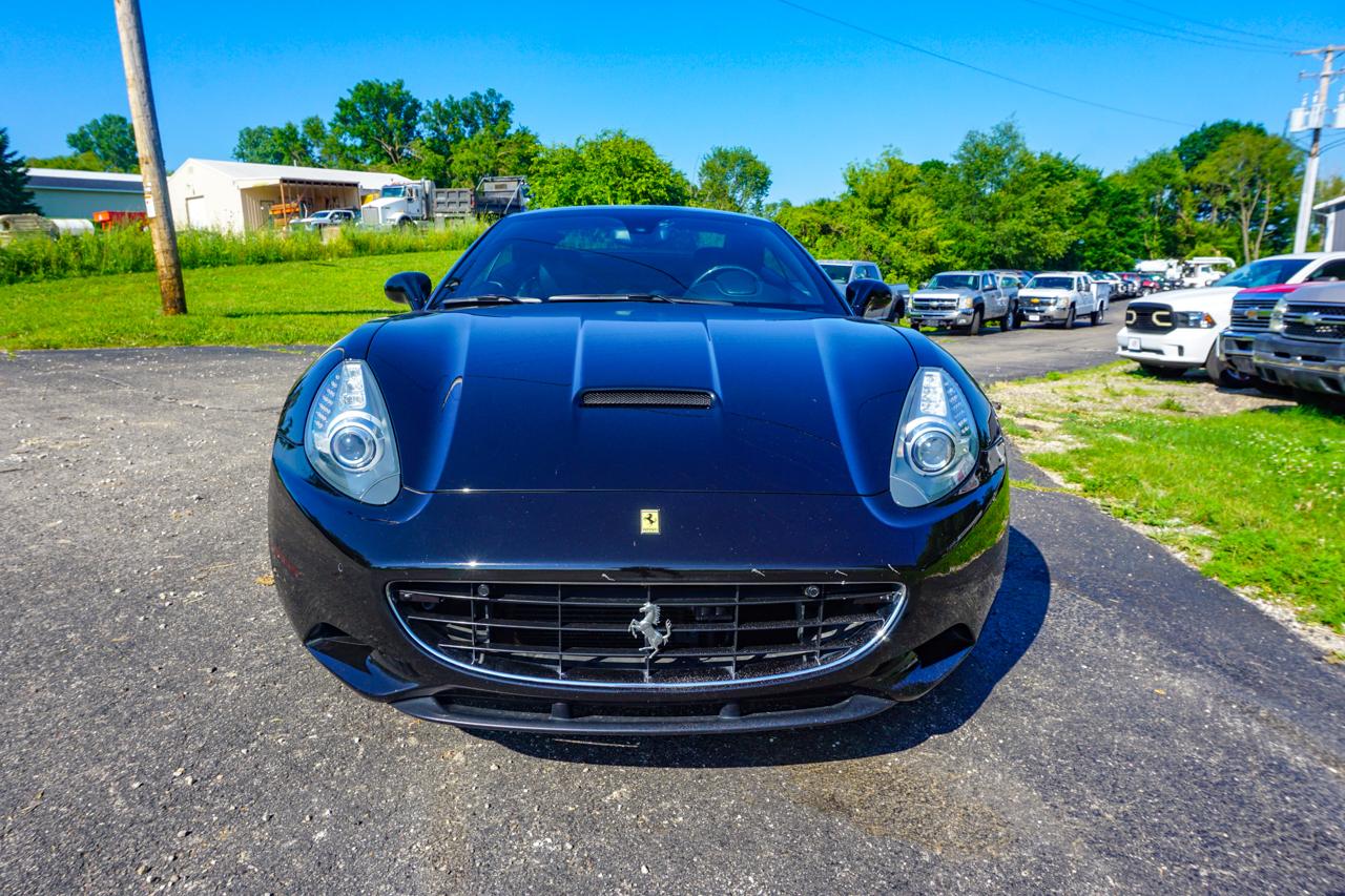 Ferrari California 2dr Conv 2011