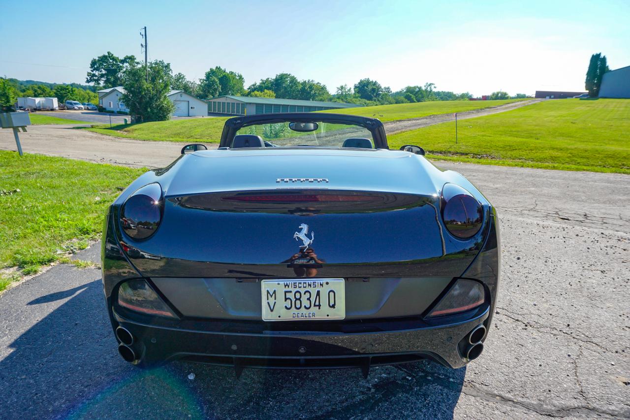 Ferrari California 2dr Conv 2011