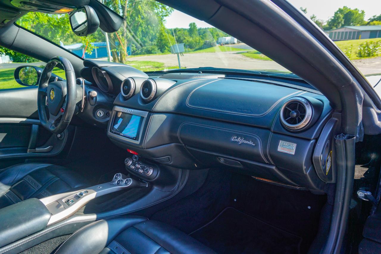 Ferrari California 2dr Conv 2011