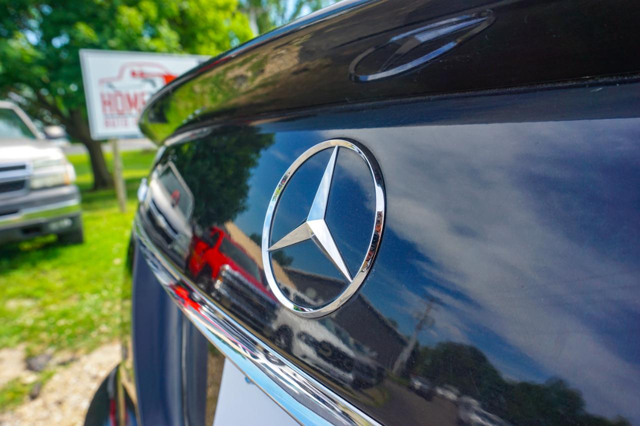 Mercedes-Benz S-Class 4dr Sdn 5.5L V12 RWD 2007