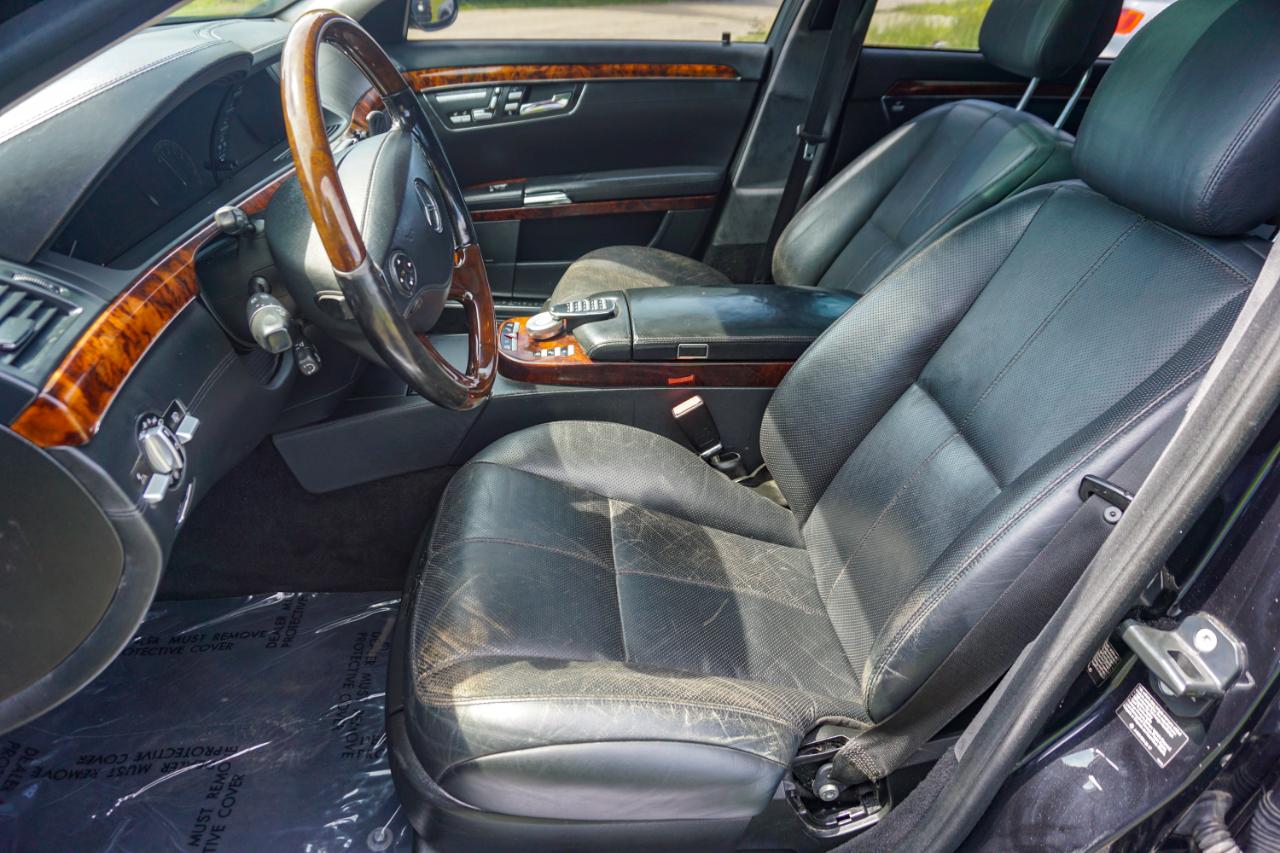 Mercedes-Benz S-Class 4dr Sdn 5.5L V12 RWD 2007