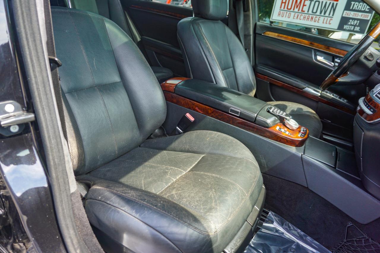 Mercedes-Benz S-Class 4dr Sdn 5.5L V12 RWD 2007