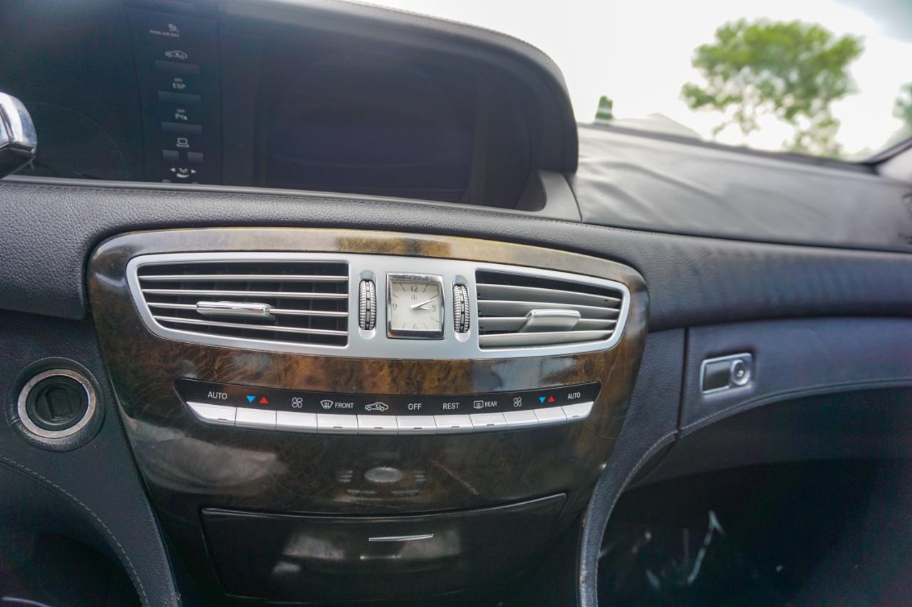 Mercedes-Benz CL-Class 2dr Cpe 5.5L V8 2007