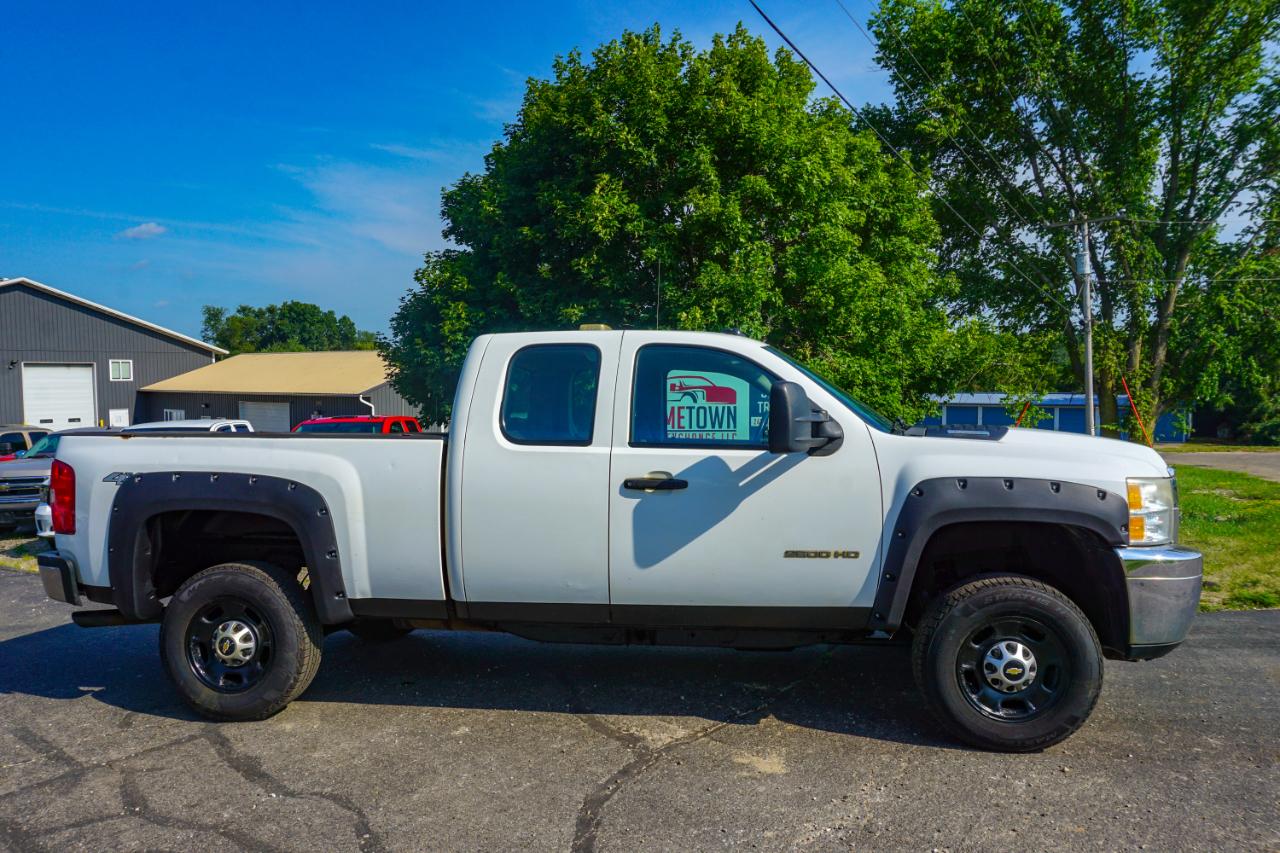 Chevrolet Silverado 2500HD 4WD Ext Cab 144.2" Work Truck 2011