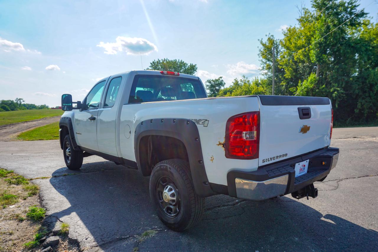 Chevrolet Silverado 2500HD 4WD Ext Cab 144.2" Work Truck 2011