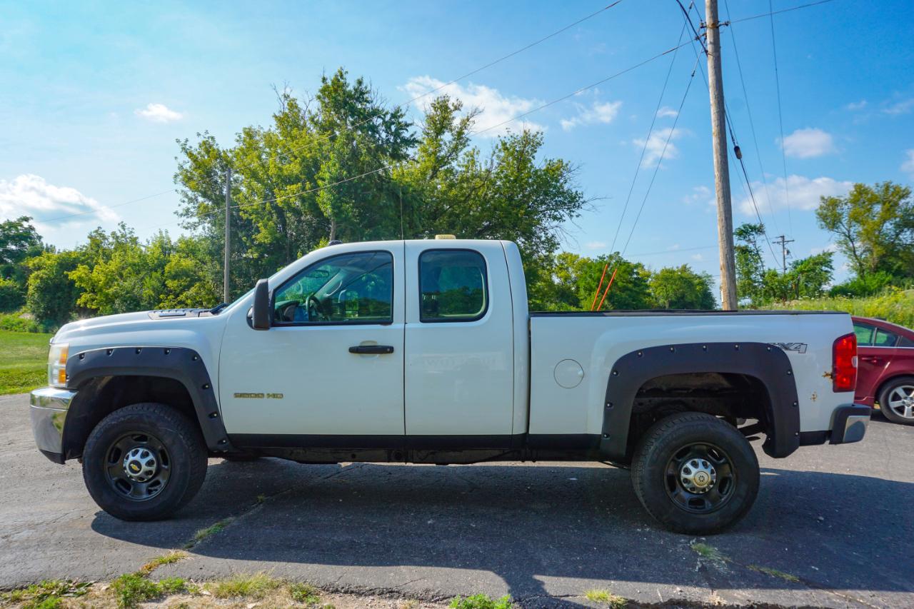 Chevrolet Silverado 2500HD 4WD Ext Cab 144.2" Work Truck 2011