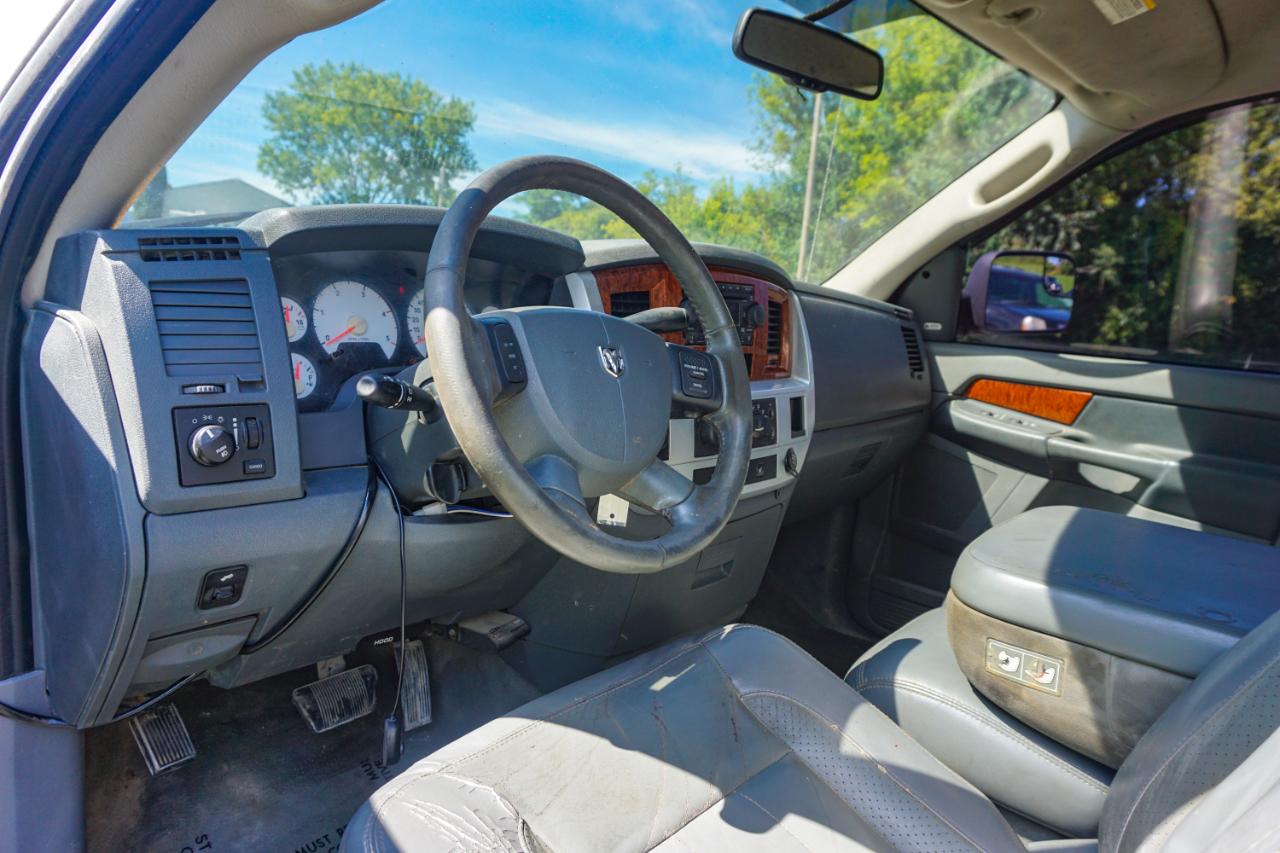 Dodge Ram 2500 4dr Quad Cab 140.5 4WD Laramie 2006