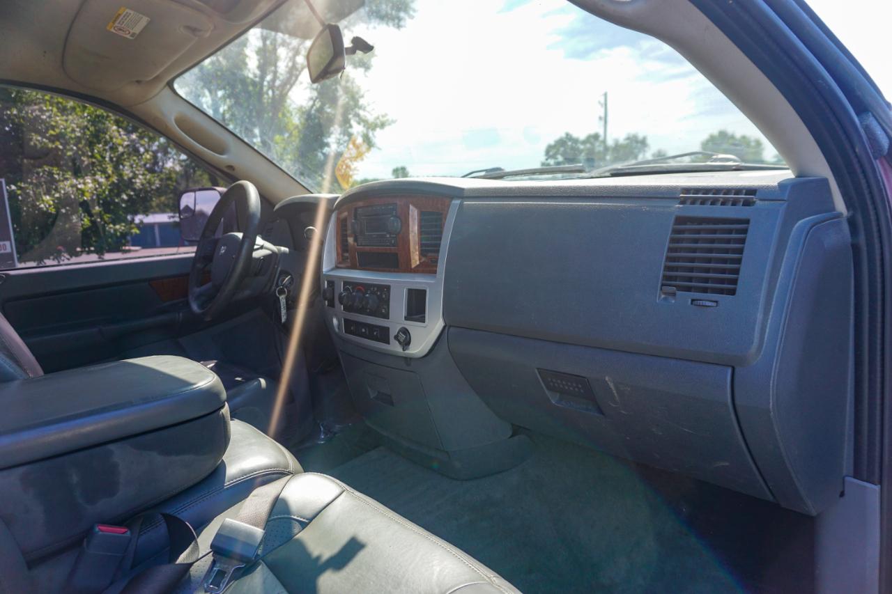 Dodge Ram 2500 4dr Quad Cab 140.5 4WD Laramie 2006