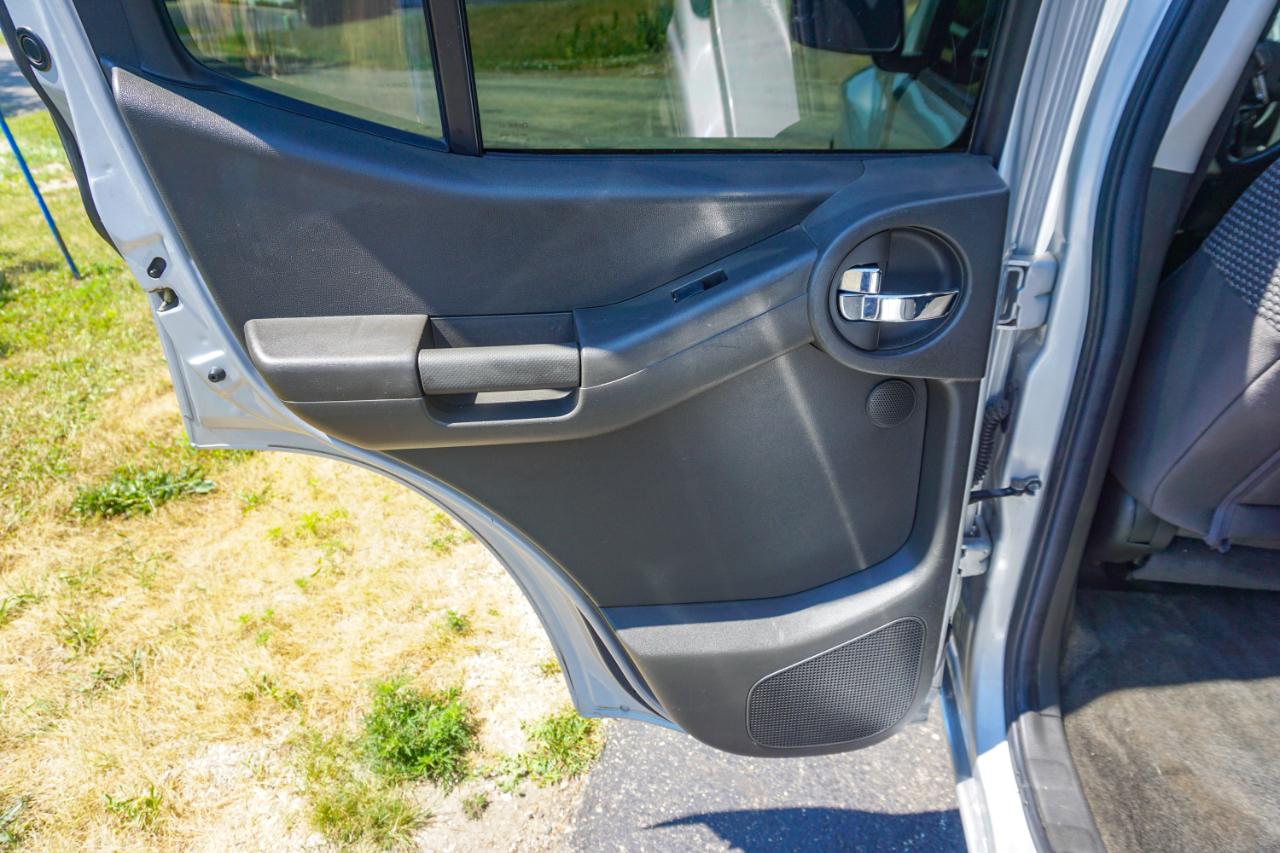Nissan Xterra 4WD 4dr Auto Pro-4X 2012