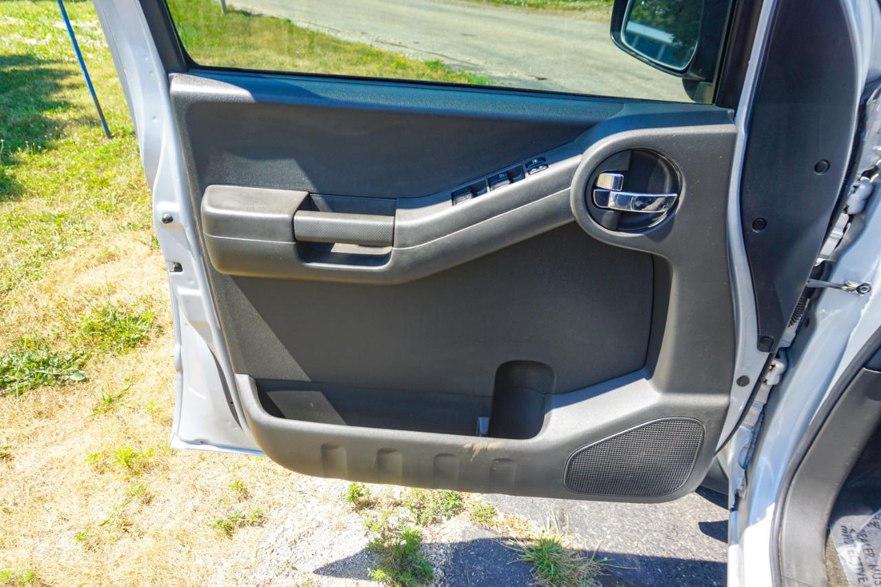 Nissan Xterra 4WD 4dr Auto Pro-4X 2012
