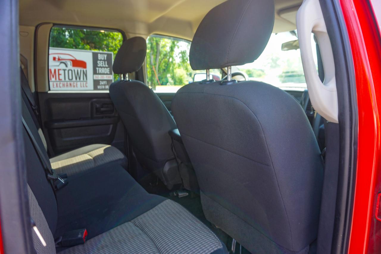 RAM 1500 4WD Quad Cab 140.5" Express 2012