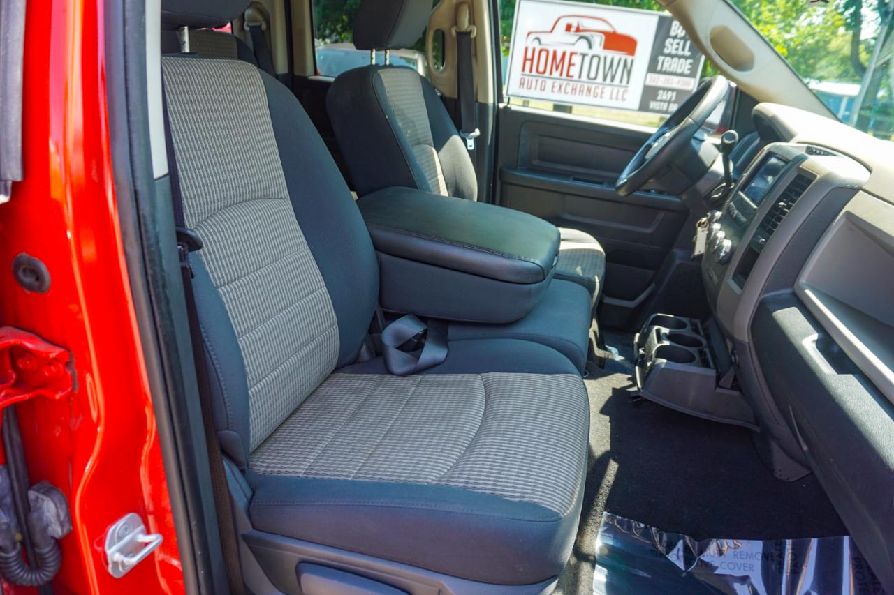 RAM 1500 4WD Quad Cab 140.5" Express 2012