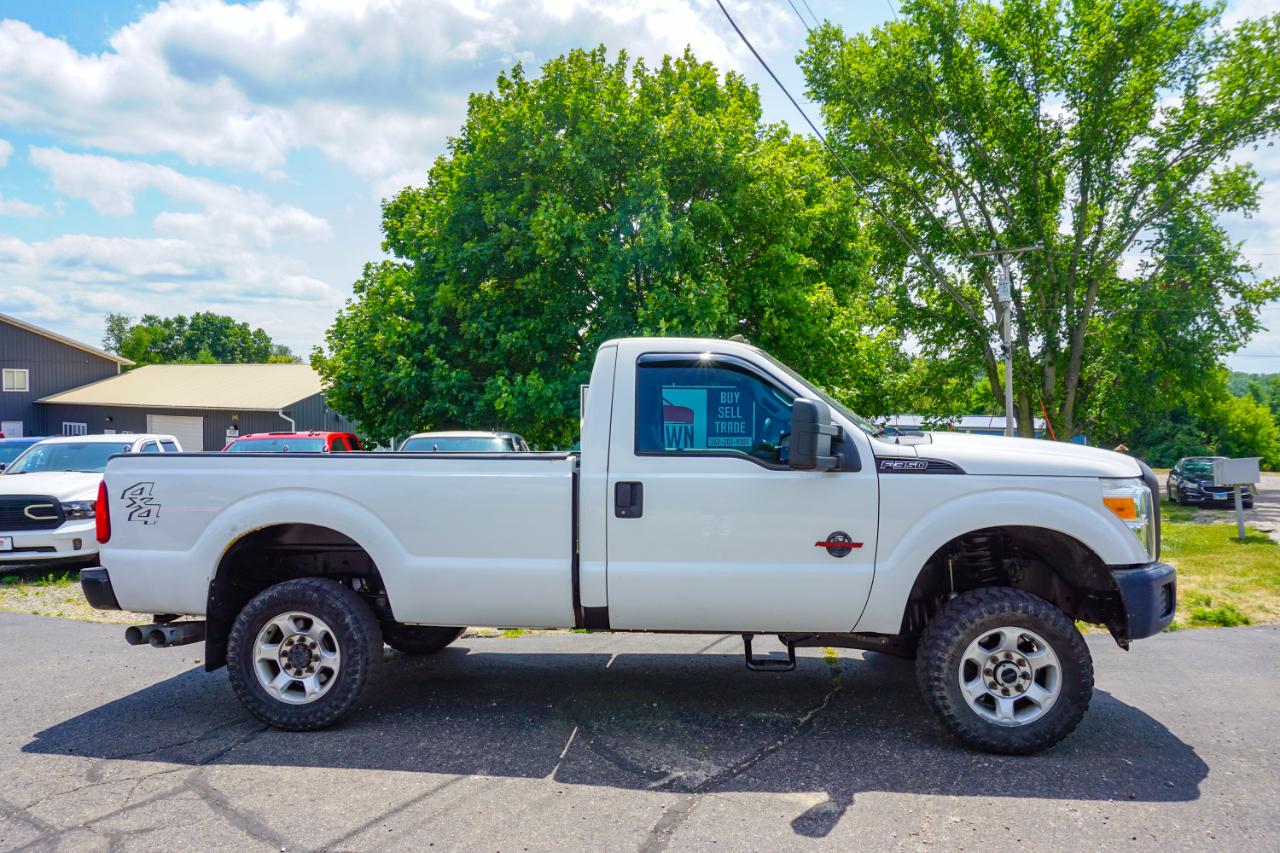 Ford Super Duty F-350 SRW 4WD Reg Cab 137" XLT 2015