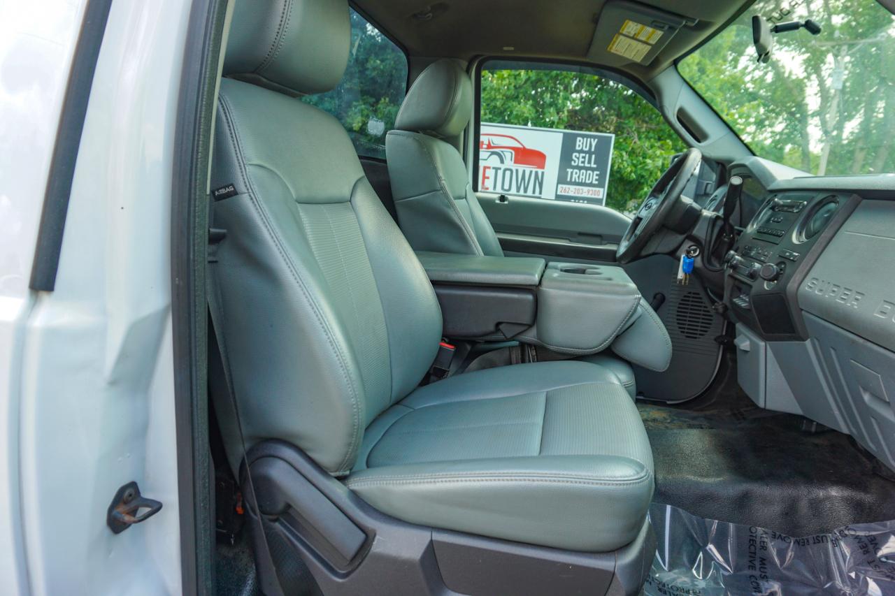 Ford Super Duty F-350 SRW 4WD Reg Cab 137" XLT 2015