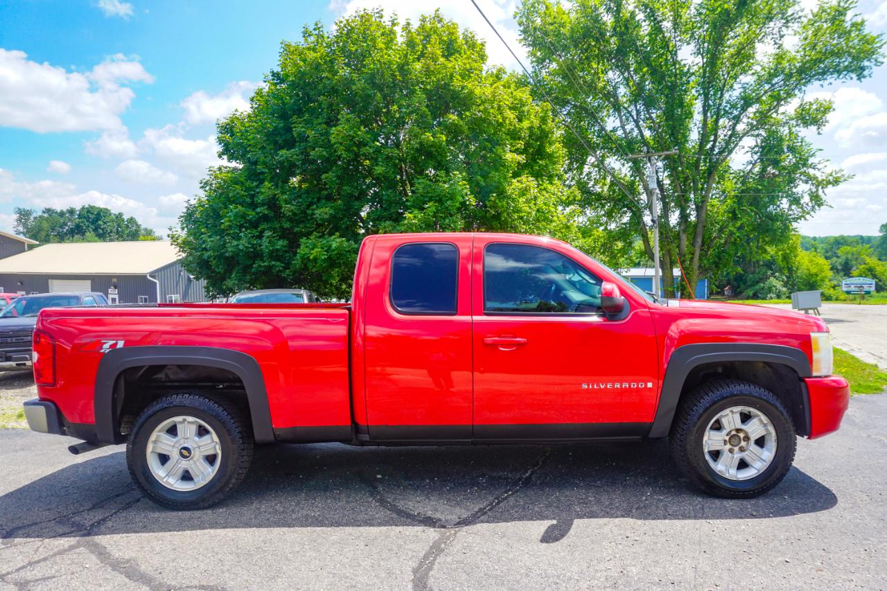 Chevrolet Silverado 1500 4WD Ext Cab 143.5" LTZ 2009