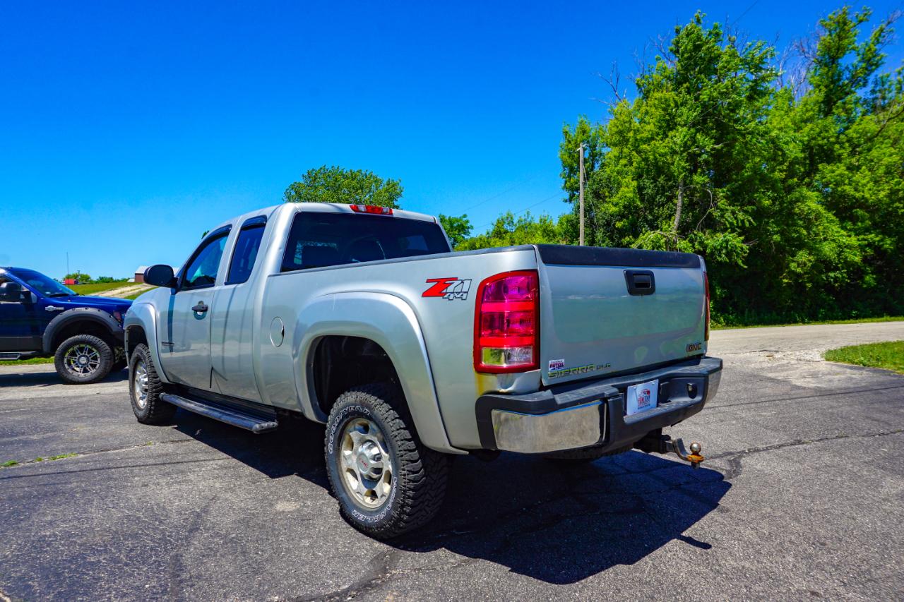 GMC Sierra 2500HD 4WD Ext Cab 143.5" SLE 2010