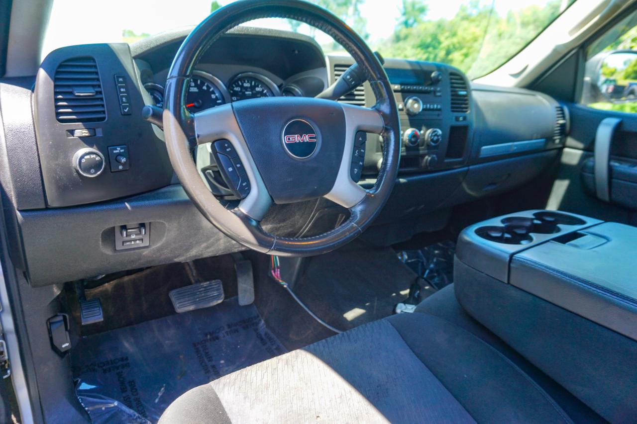 GMC Sierra 2500HD 4WD Ext Cab 143.5" SLE 2010