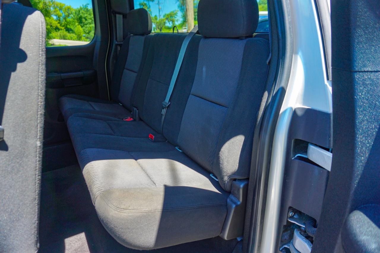 GMC Sierra 2500HD 4WD Ext Cab 143.5" SLE 2010