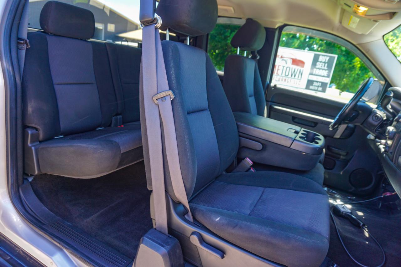 GMC Sierra 2500HD 4WD Ext Cab 143.5" SLE 2010