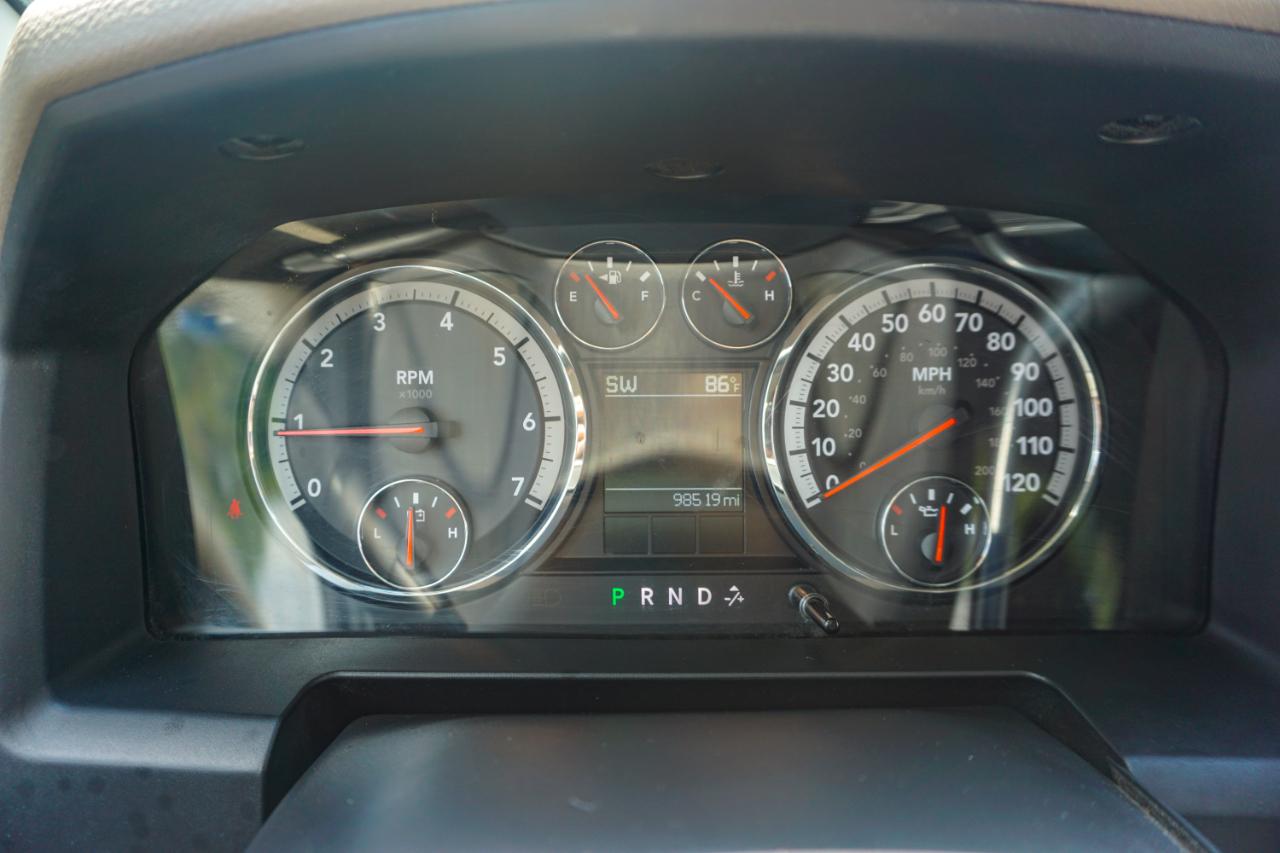 RAM 1500 4WD Quad Cab 140.5" SLT 2011