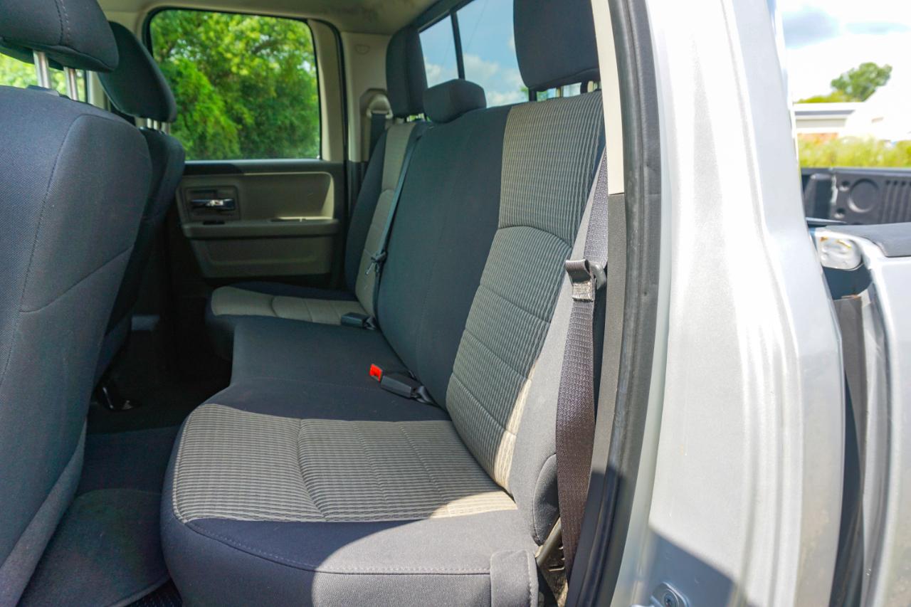 RAM 1500 4WD Quad Cab 140.5" SLT 2011