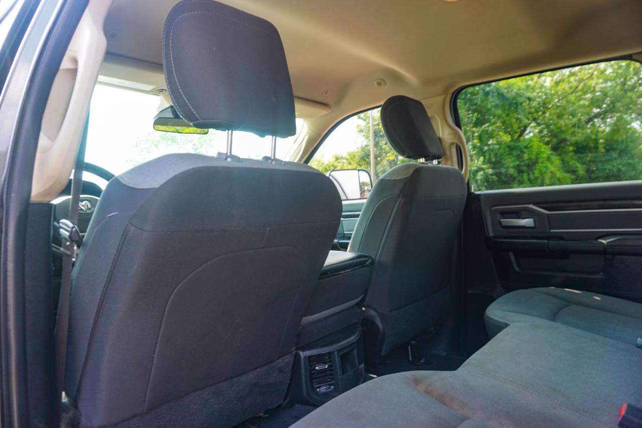 RAM 2500 Big Horn 4x4 Crew Cab 8' Box 2019