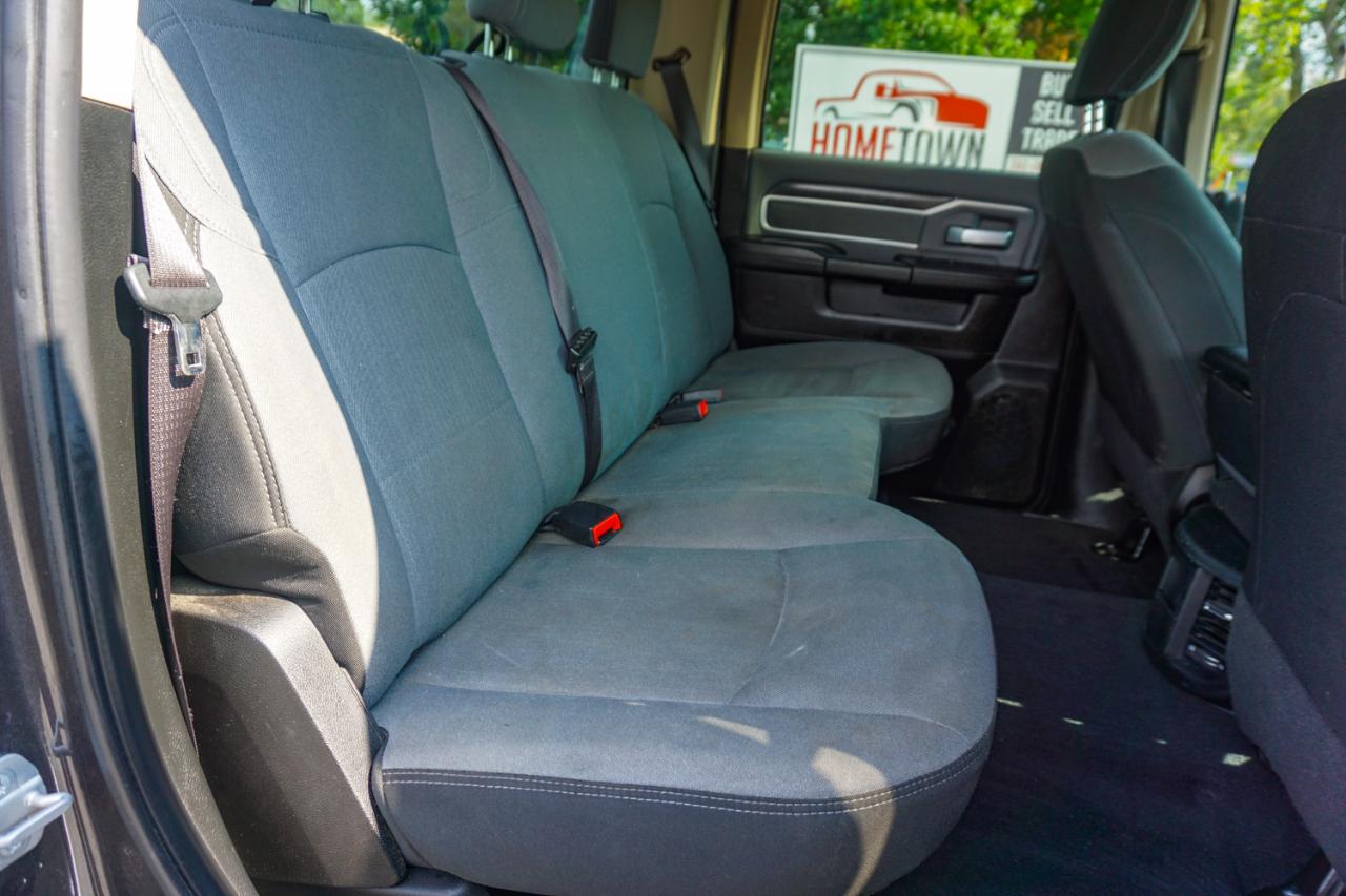 RAM 2500 Big Horn 4x4 Crew Cab 8' Box 2019