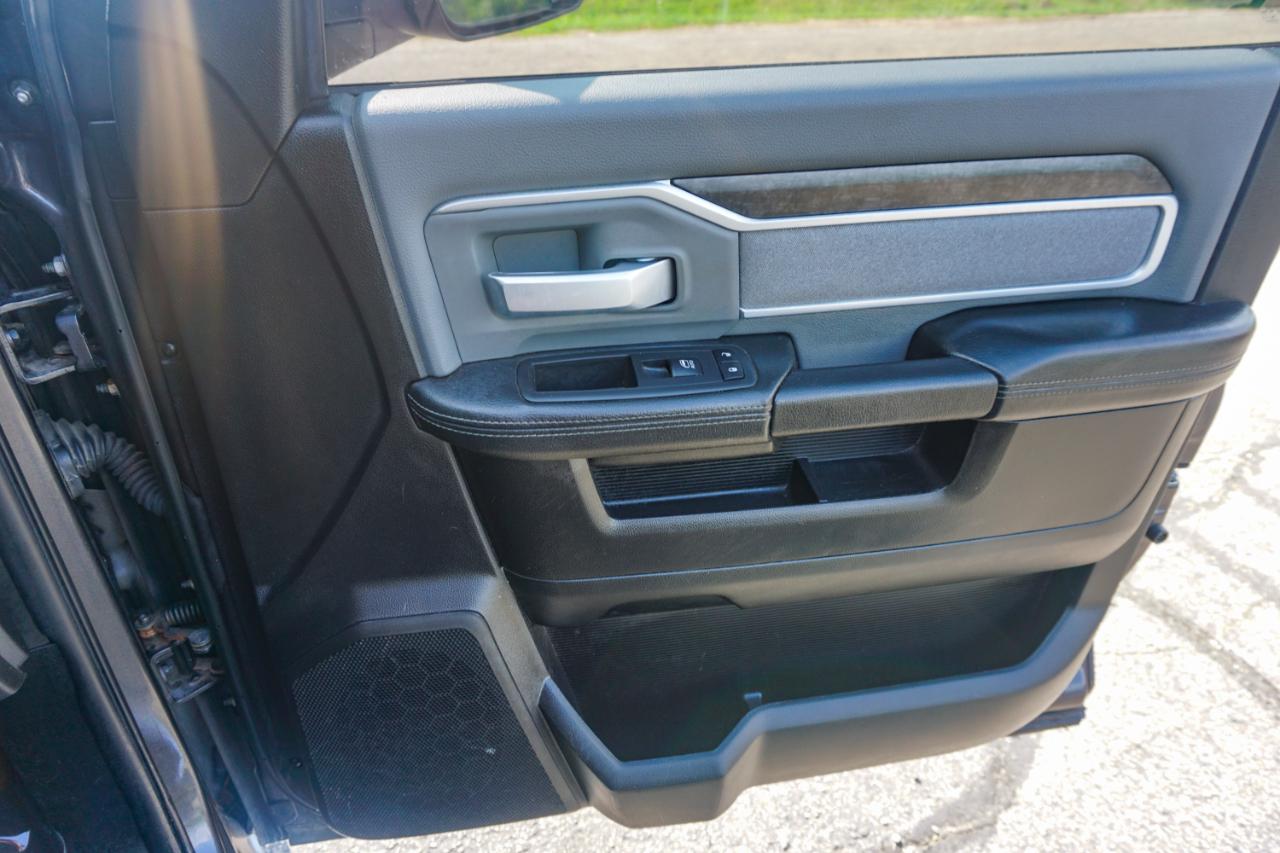 RAM 2500 Big Horn 4x4 Crew Cab 8' Box 2019