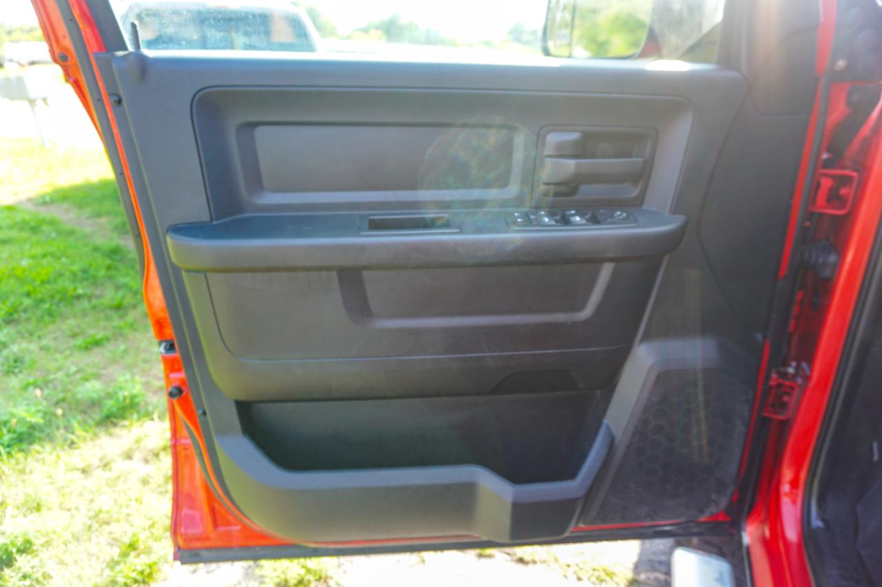 RAM 3500 4WD Crew Cab 169" Tradesman 2016