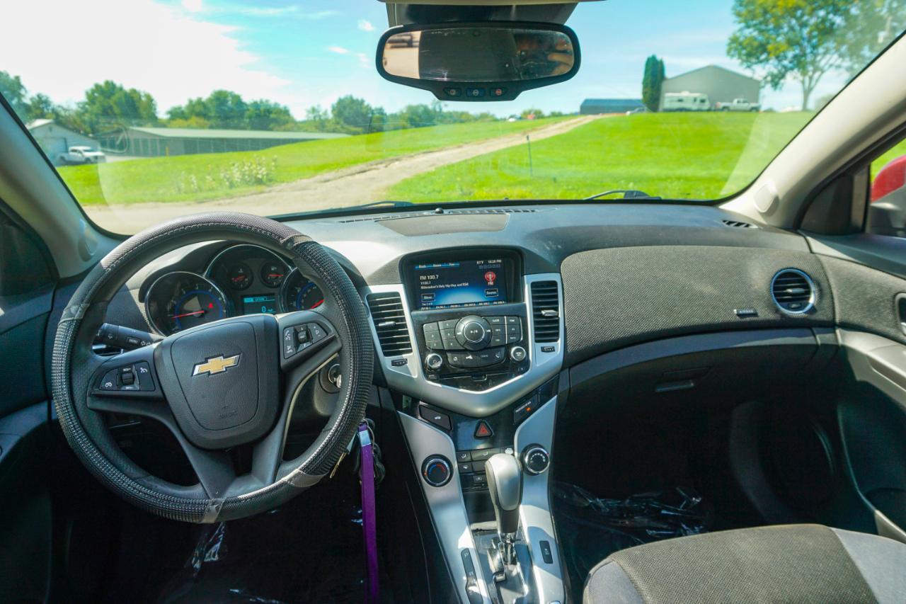 Chevrolet Cruze Limited 4dr Sdn Auto LT w/1LT 2016