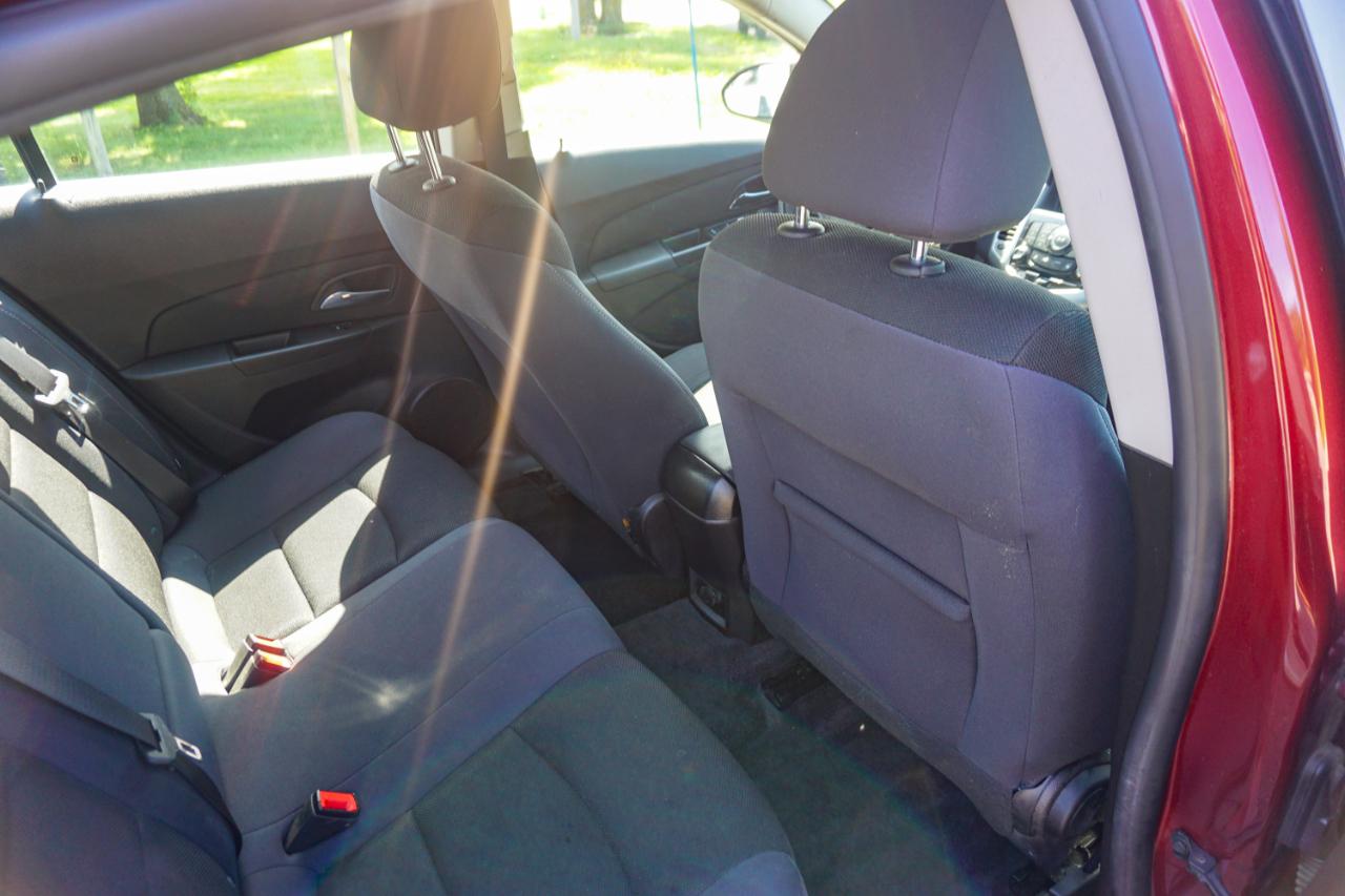 Chevrolet Cruze Limited 4dr Sdn Auto LT w/1LT 2016