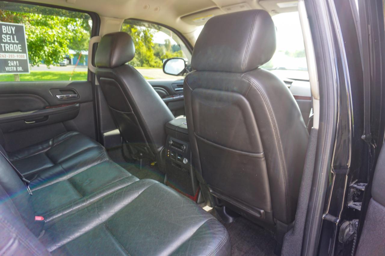 Cadillac Escalade EXT AWD 4dr Base 2011