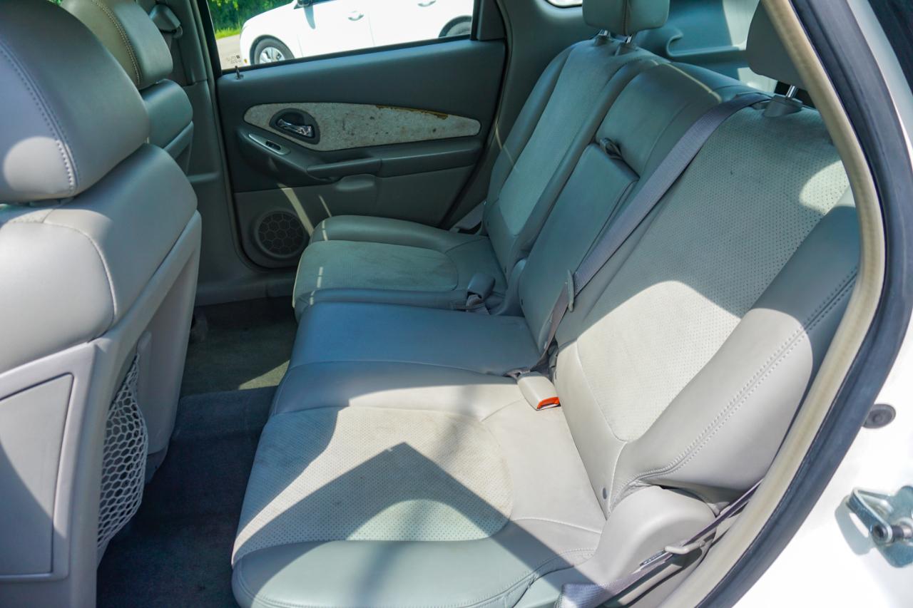 Chevrolet Malibu Maxx 4dr Sdn LT 2005