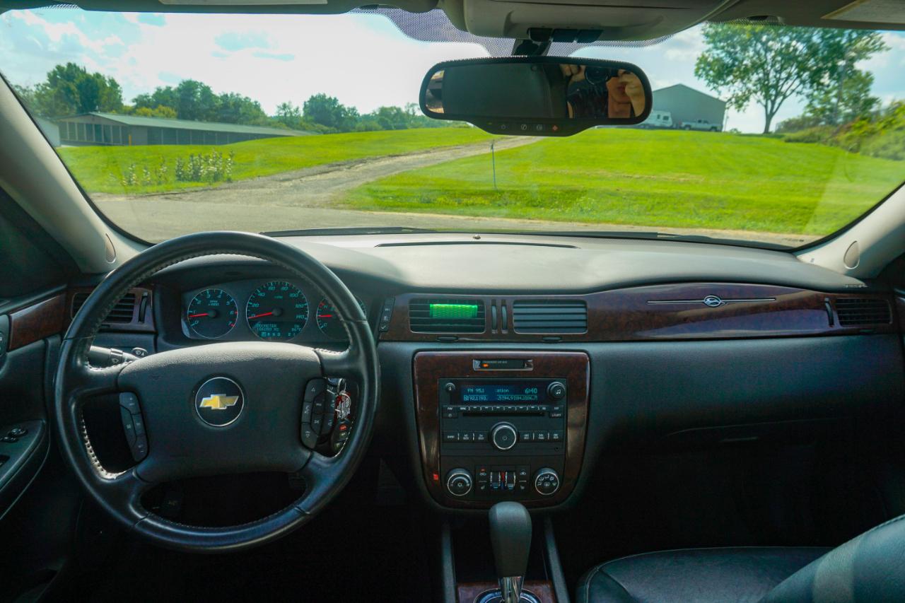 Chevrolet Impala 4dr Sdn LT Retail 2011