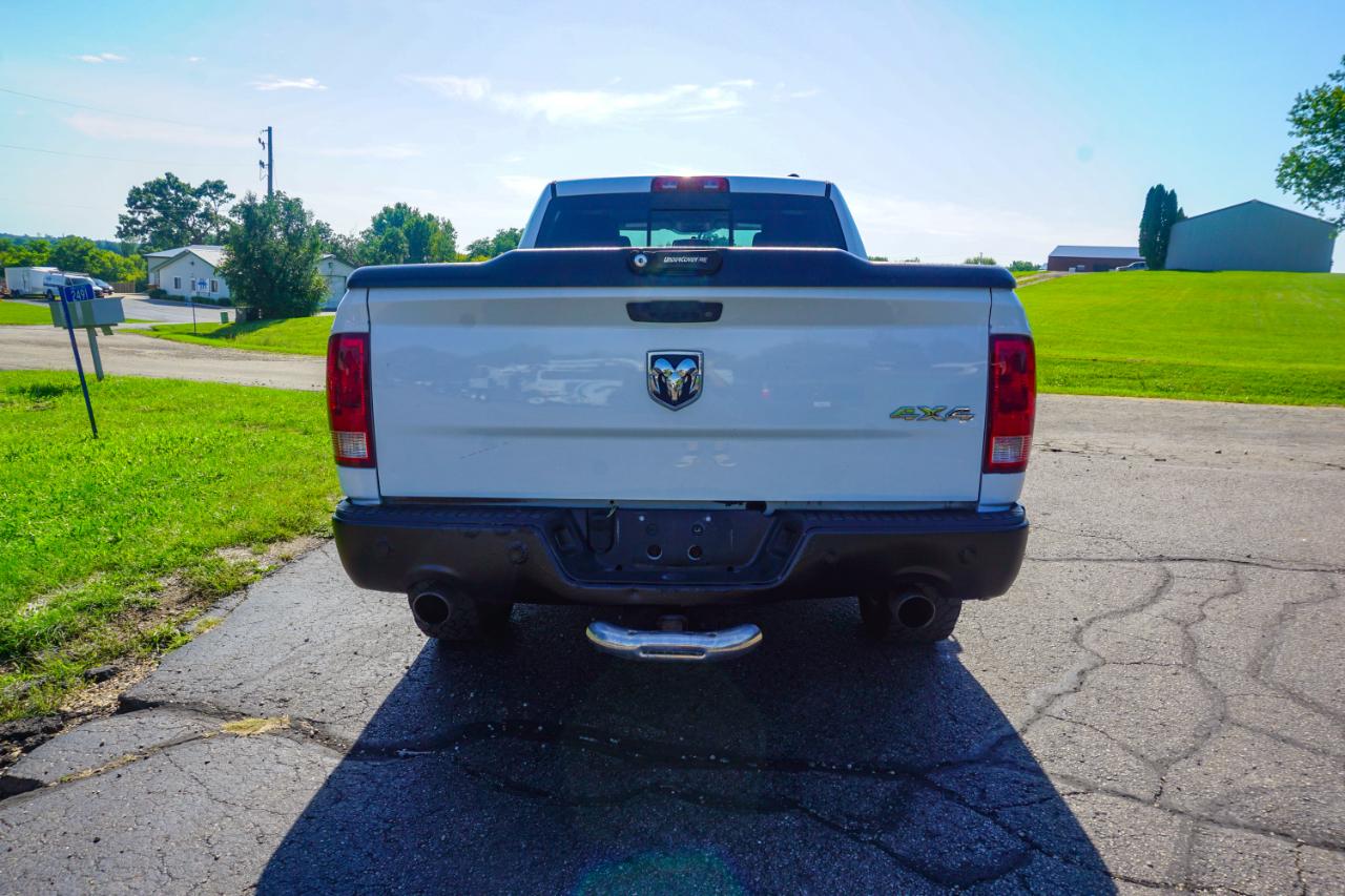RAM 1500 4WD Quad Cab 140.5" Sport 2011