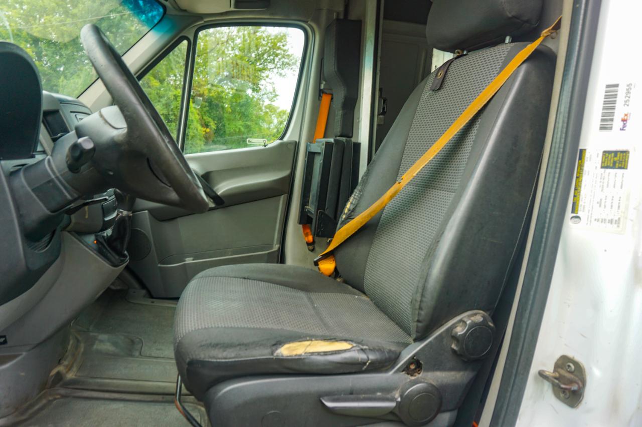 Mercedes-Benz Sprinter Cargo Vans 2500 170" 2014