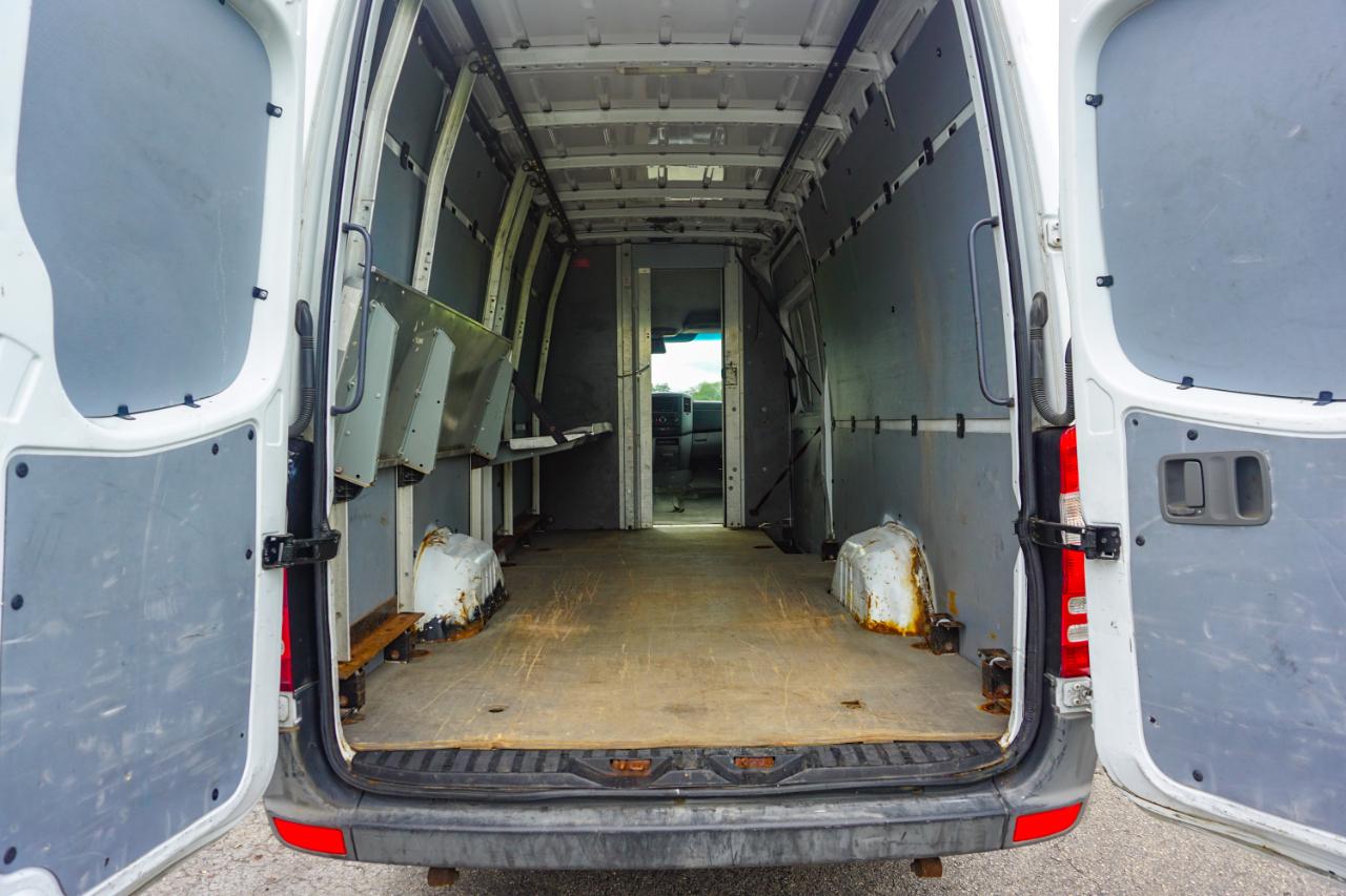 Mercedes-Benz Sprinter Cargo Vans 2500 170" 2014