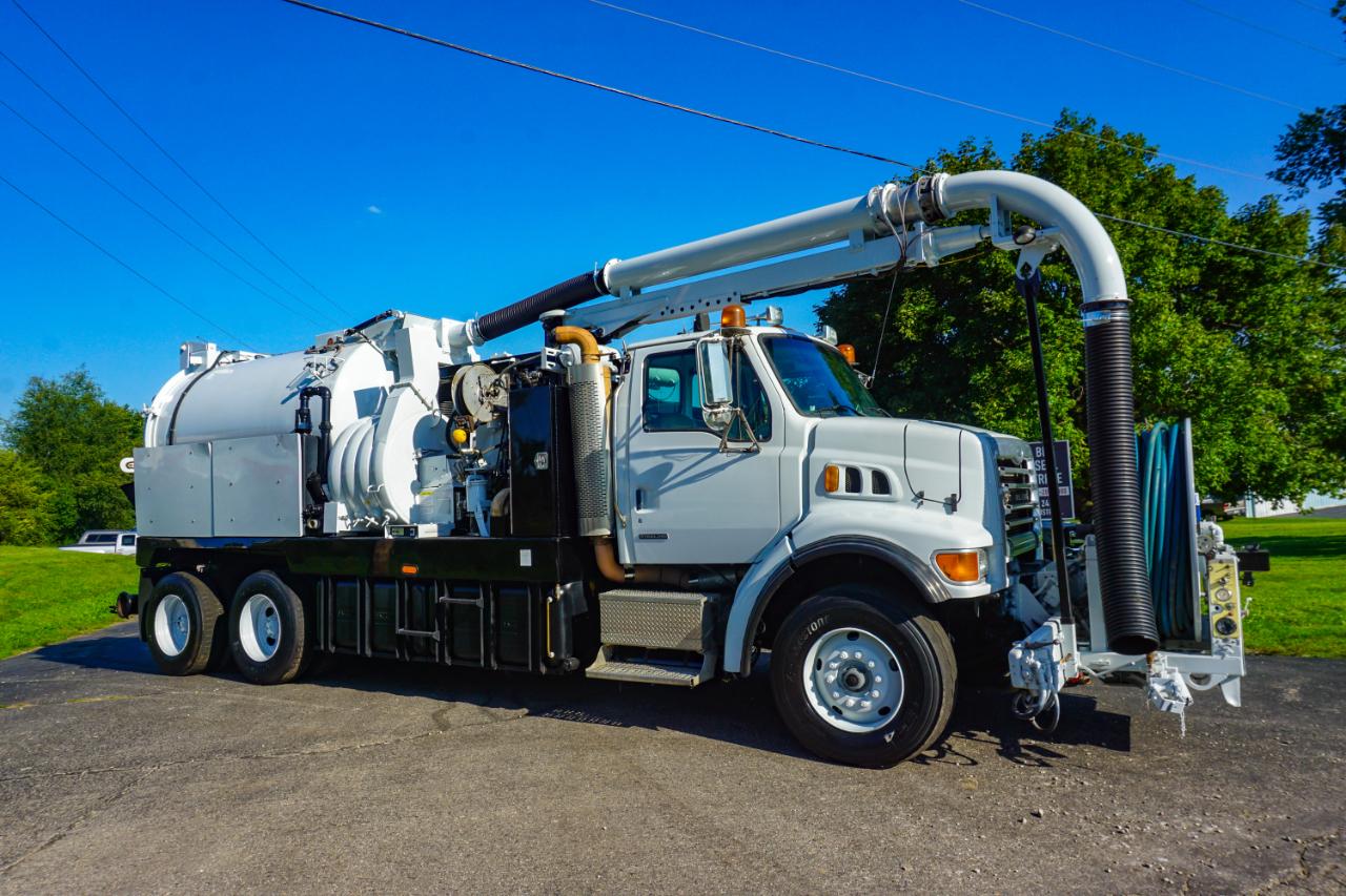 Sterling M8500 Acterra  2005