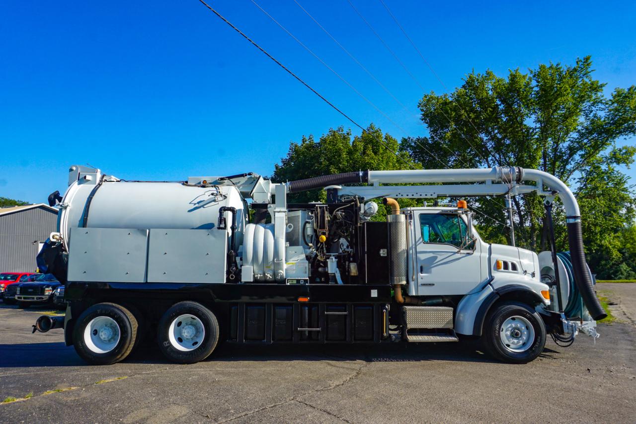 Sterling M8500 Acterra  2005