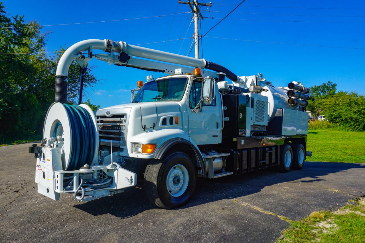 Sterling M8500 Acterra  2005