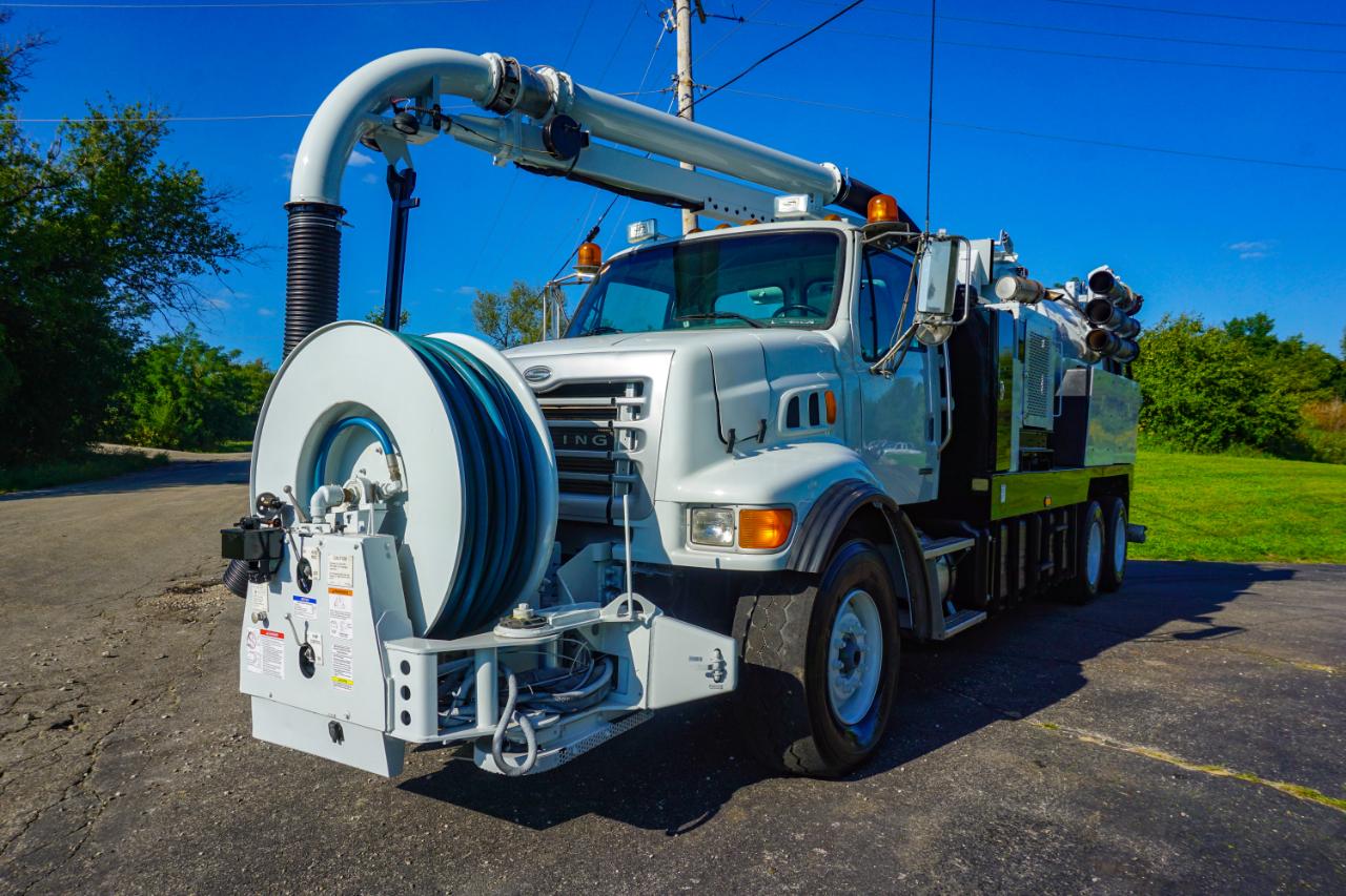 Sterling M8500 Acterra  2005