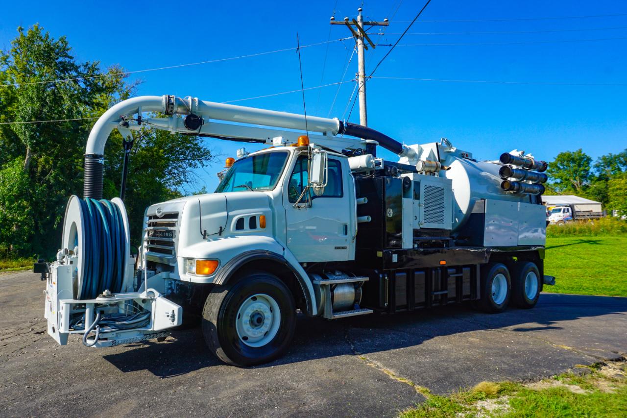 Sterling M8500 Acterra  2005