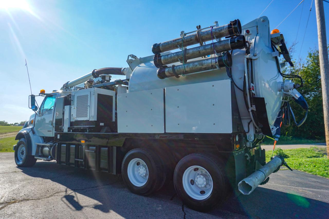 Sterling M8500 Acterra  2005