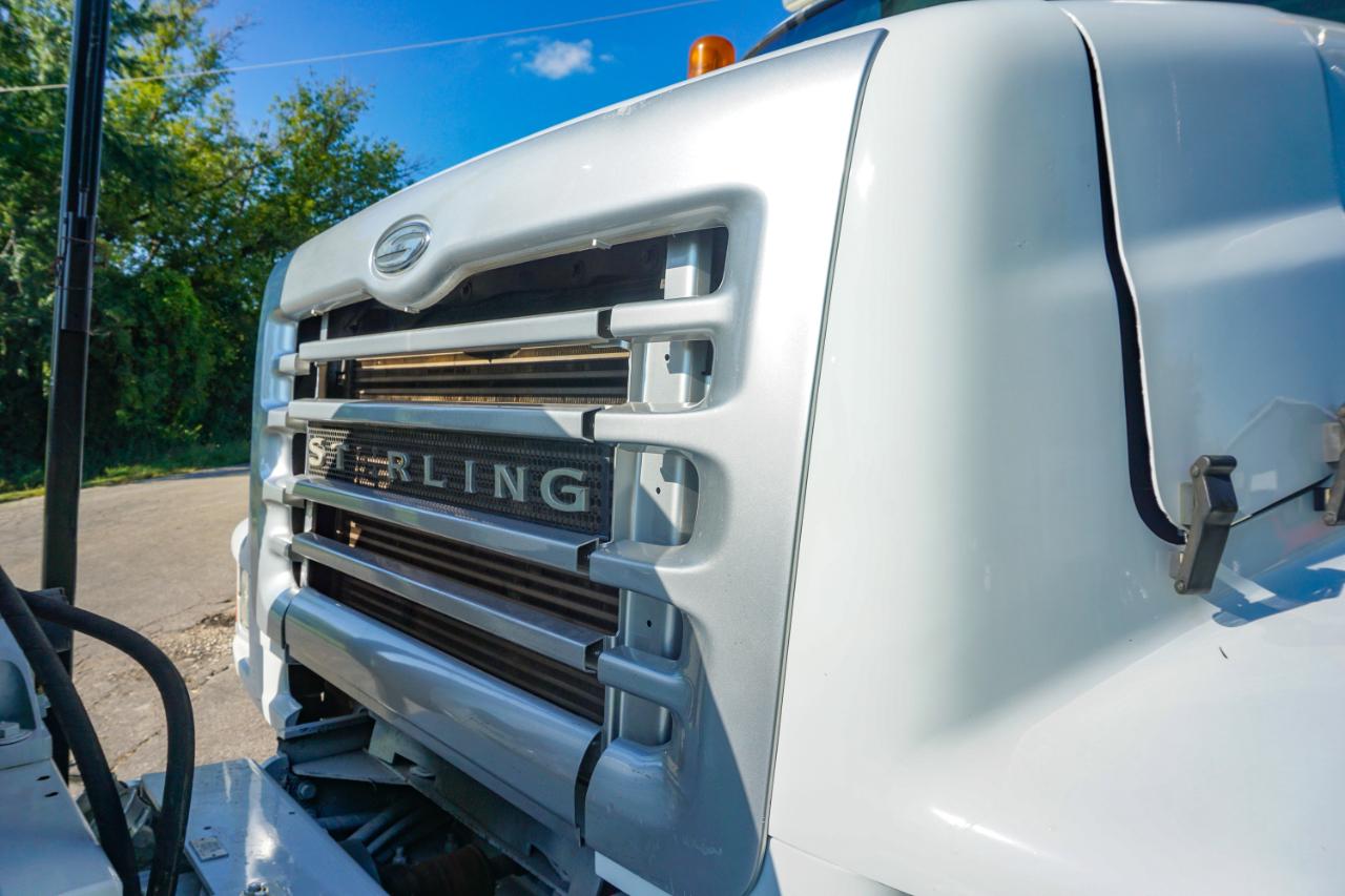 Sterling M8500 Acterra  2005