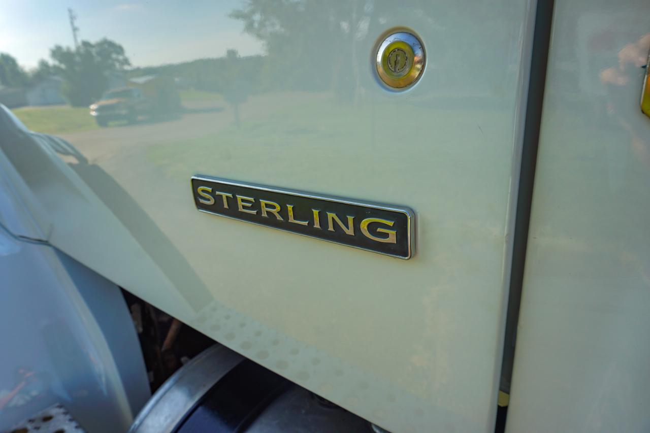 Sterling M8500 Acterra  2005